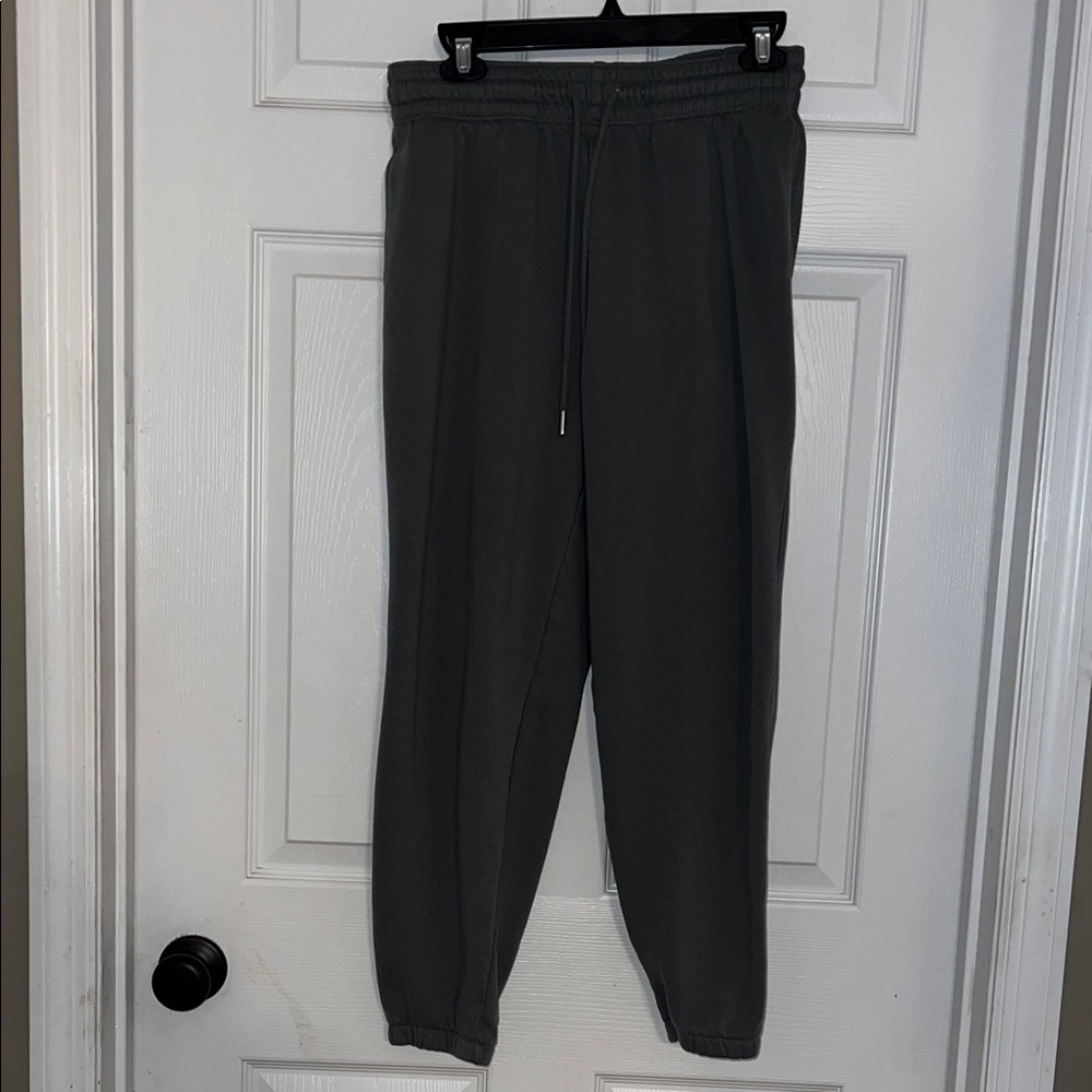 H&M Women’s Joggers Size Medium